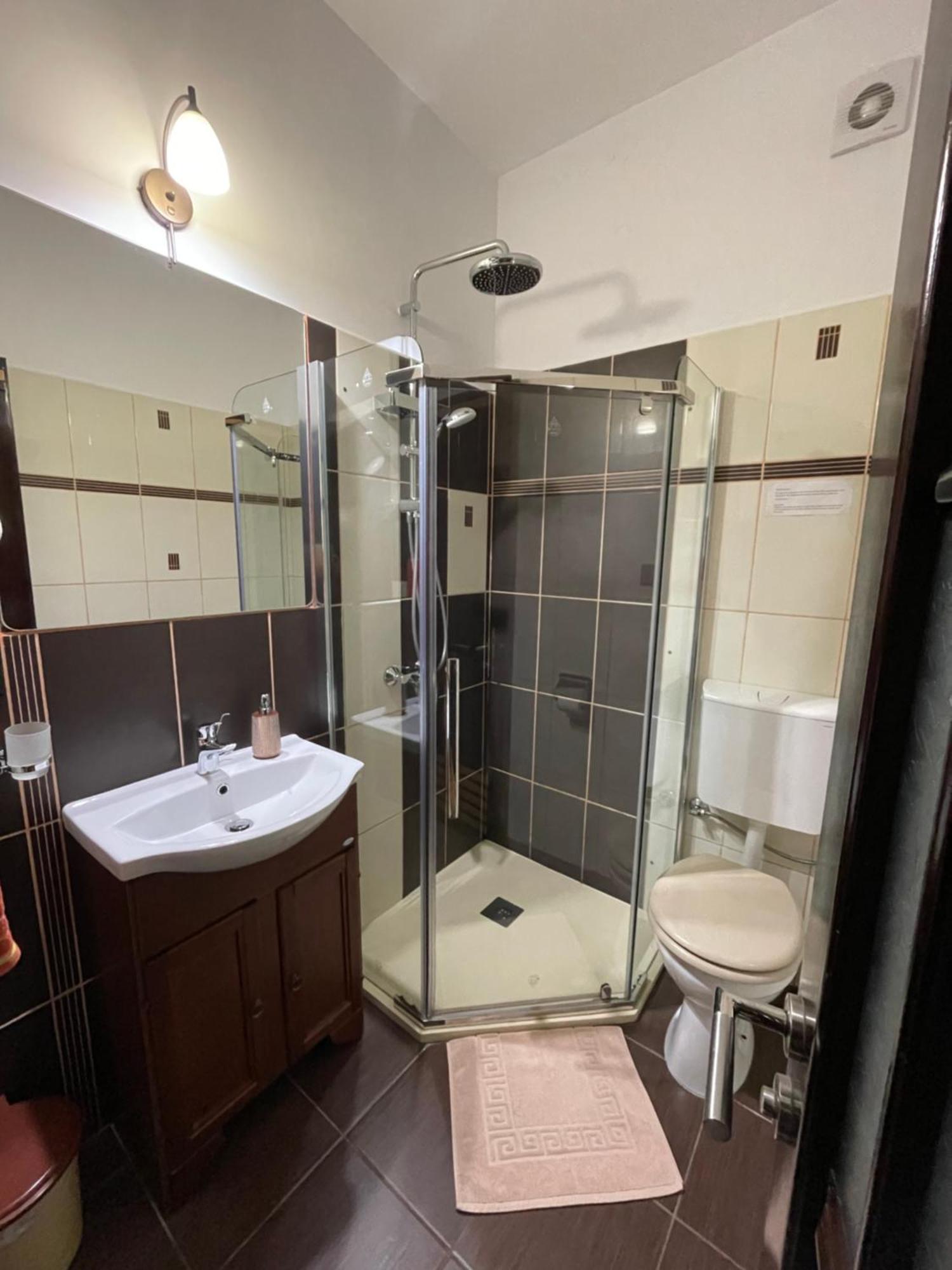 Montana Hotel Сучевица Екстериор снимка