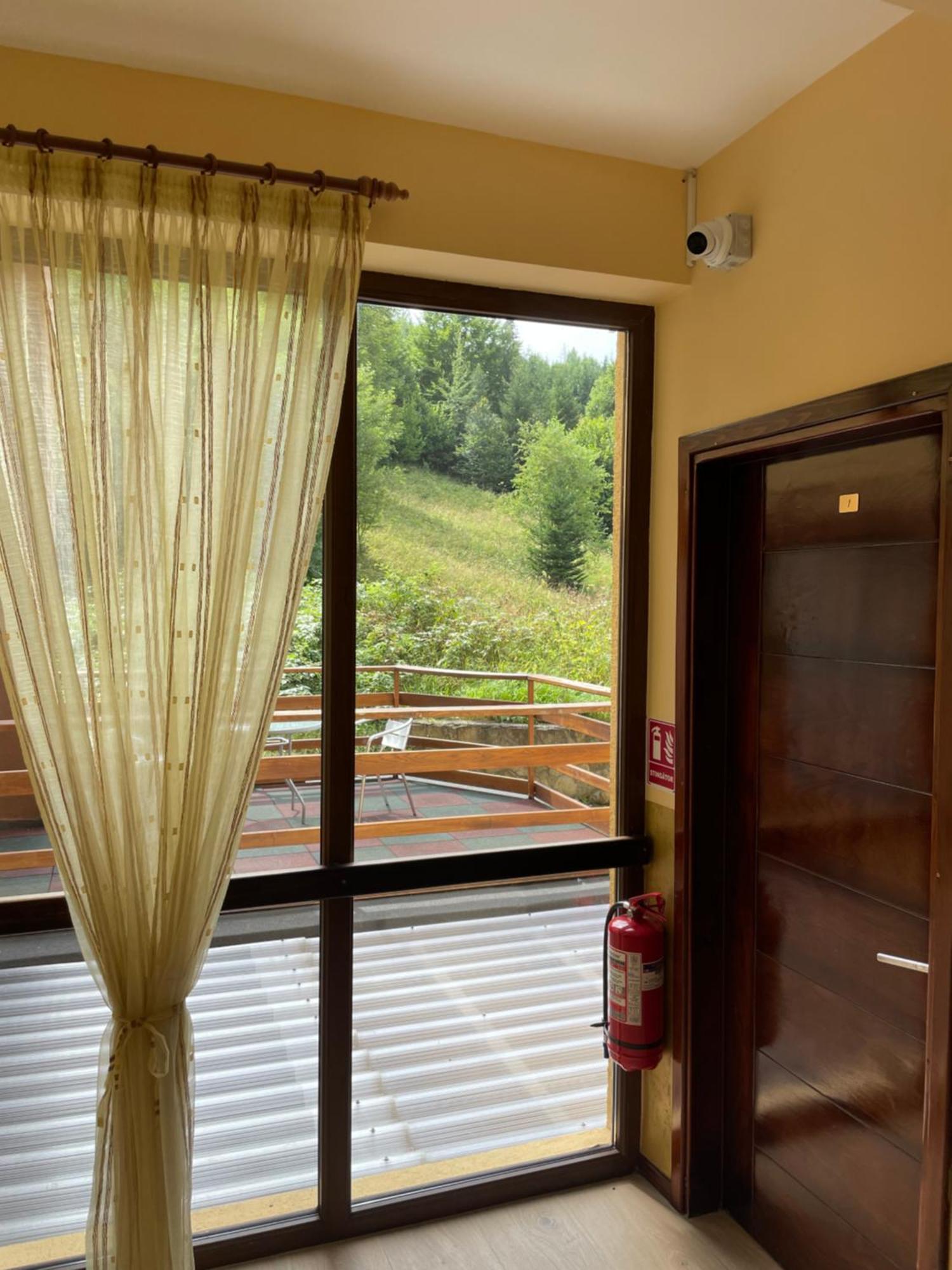 Montana Hotel Сучевица Екстериор снимка